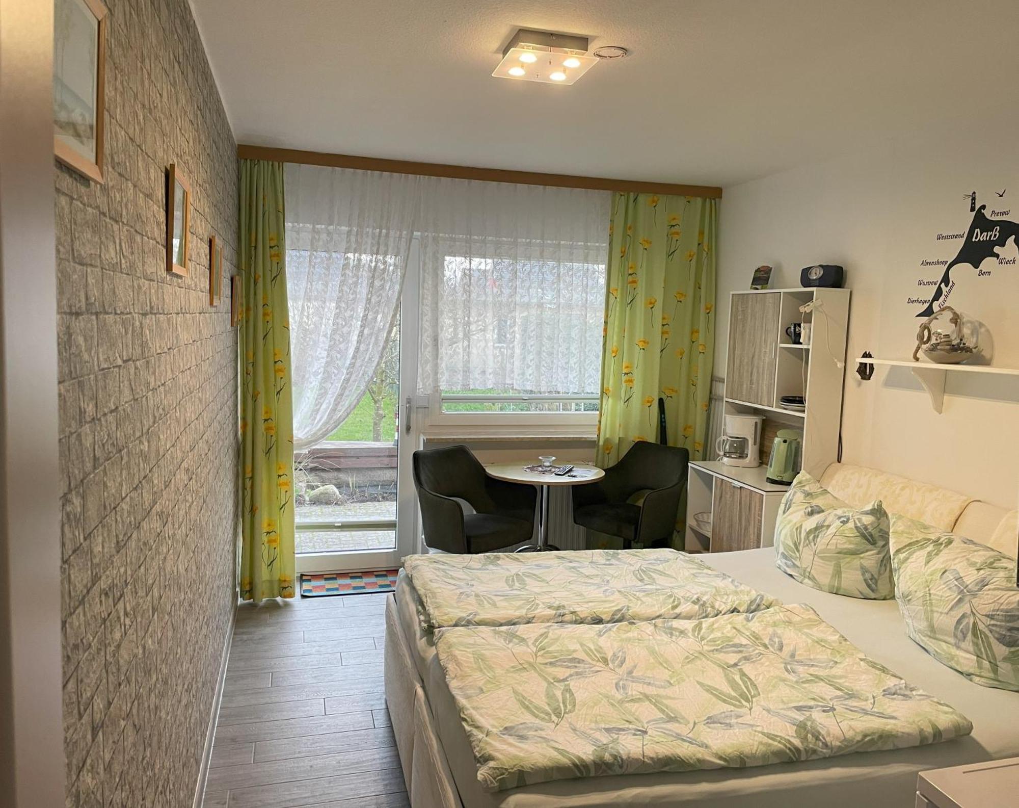 Zimmer In Hafennaehe Dierhagen Εξωτερικό φωτογραφία